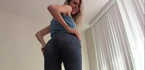  These tight jeans are some real pussy huggers JOI